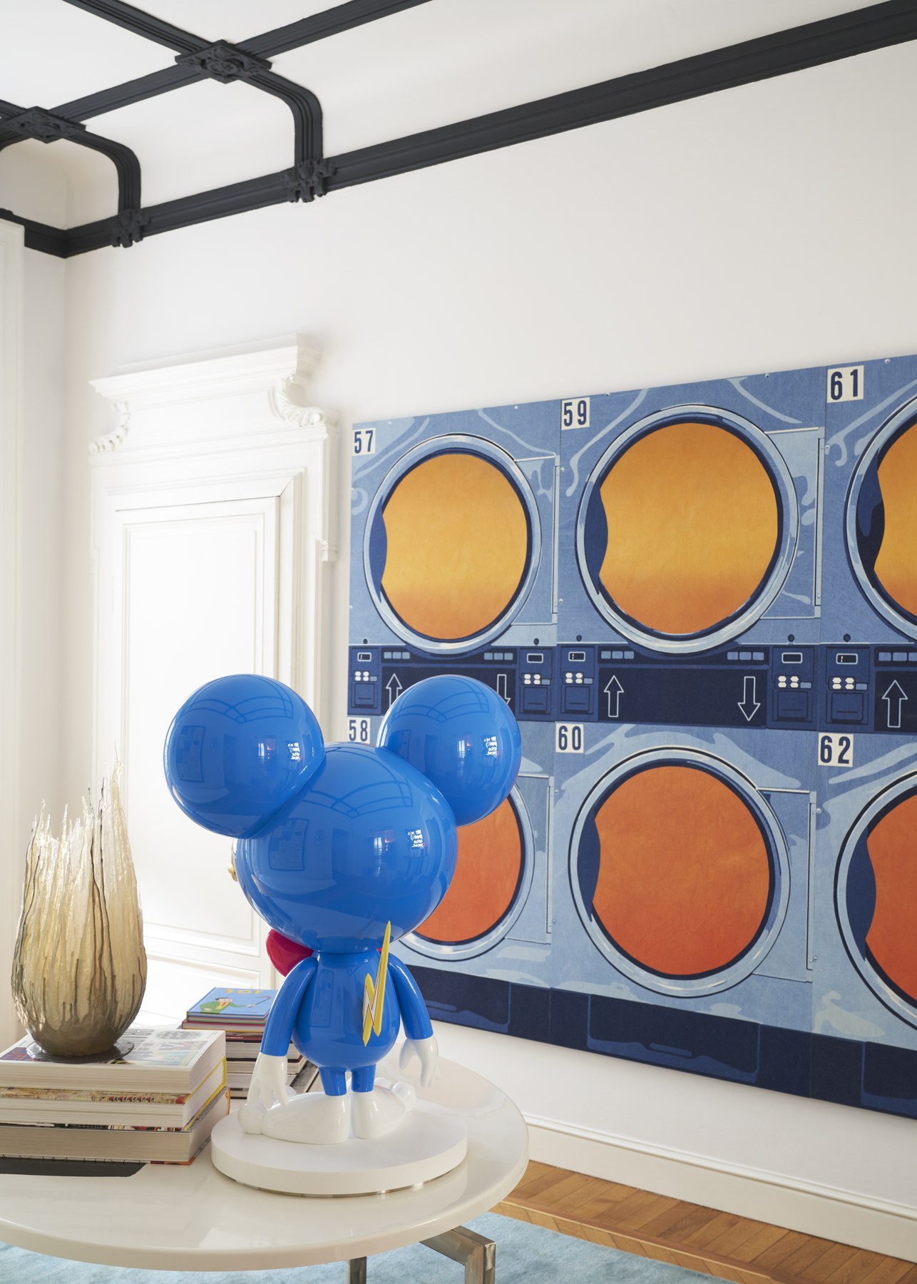 Art and design in the interiors of Project 00
